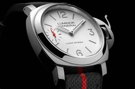 Panerai Luminor Luna Rosa (PAM01342) Panerai Watch Review